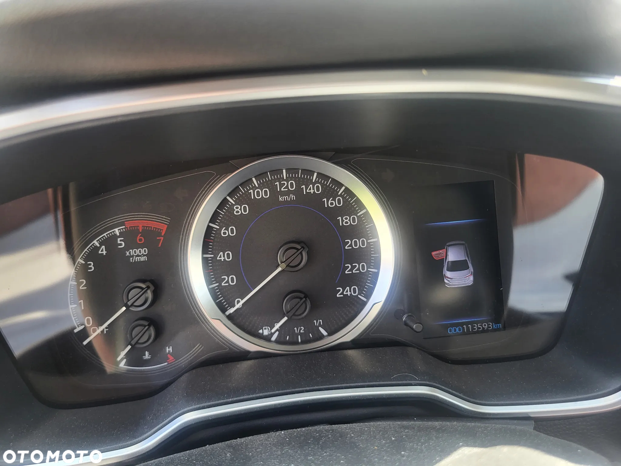 Toyota Corolla 1.8 Hybrid Comfort - 10