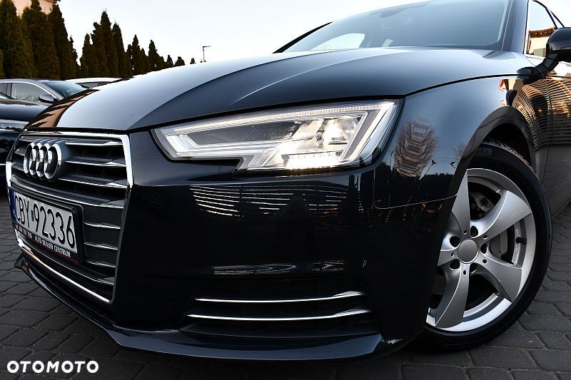 Audi A4 Limousine 2.0 TDI S tronic sport - 32