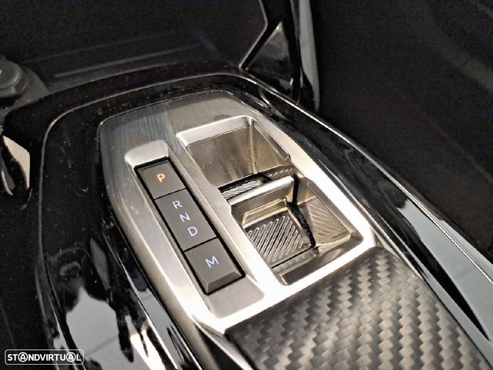 Peugeot 2008 1.2 Hybrid Allure e-DCS6 - 22