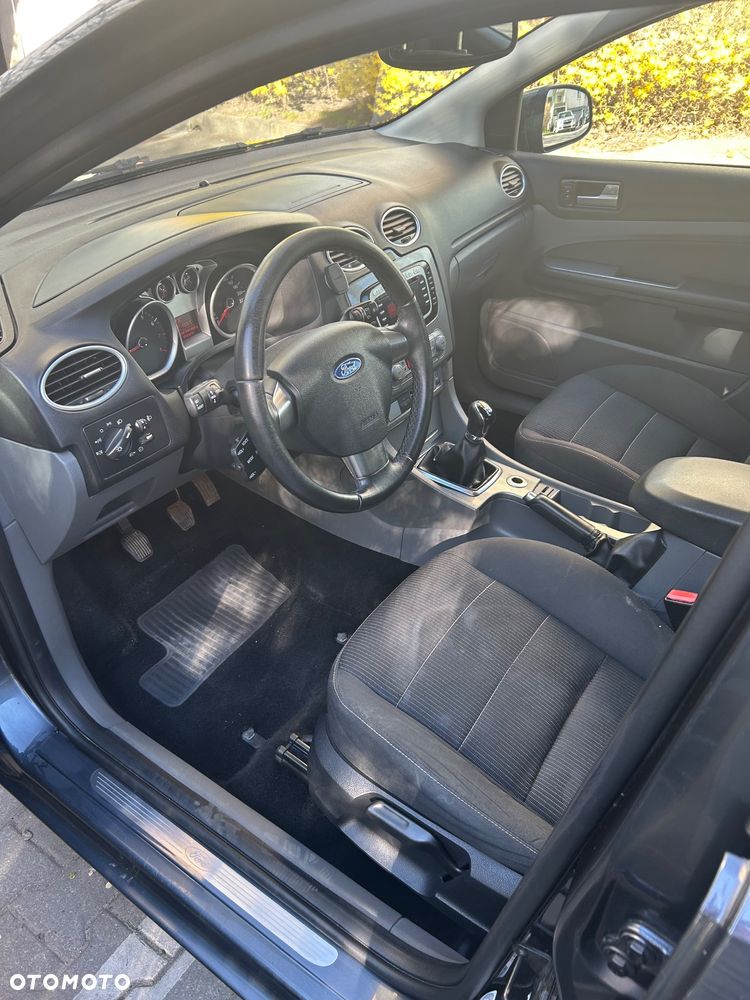 Ford Focus Trend - 12