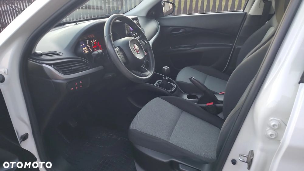 Fiat Tipo 1.4 16V Easy - 8
