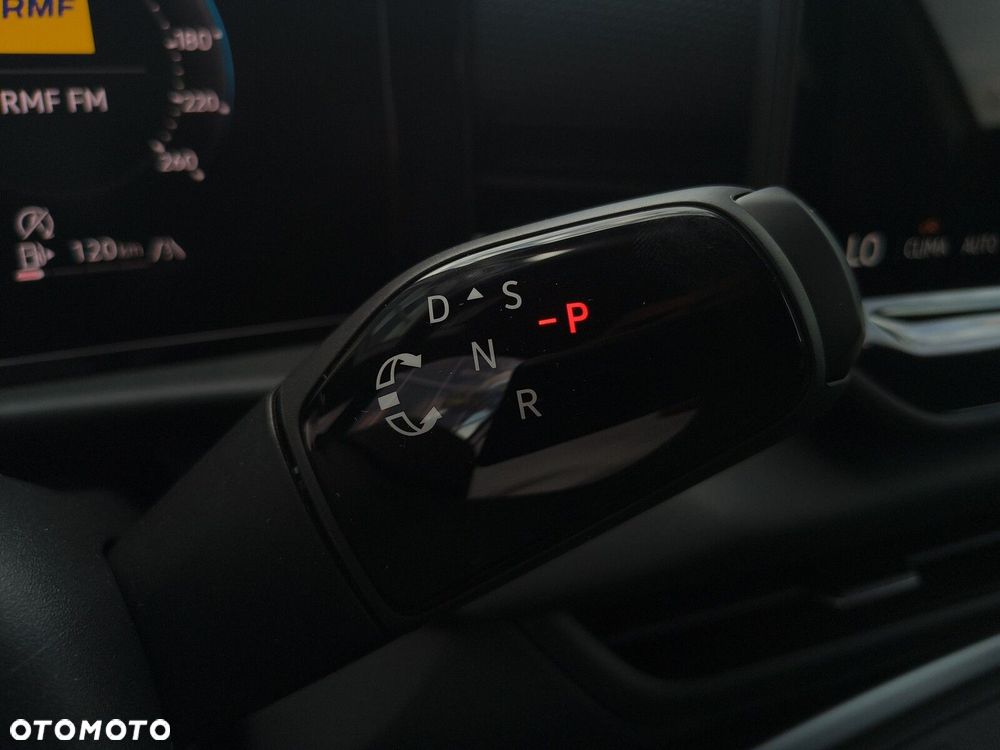 Volkswagen T-Roc - 16
