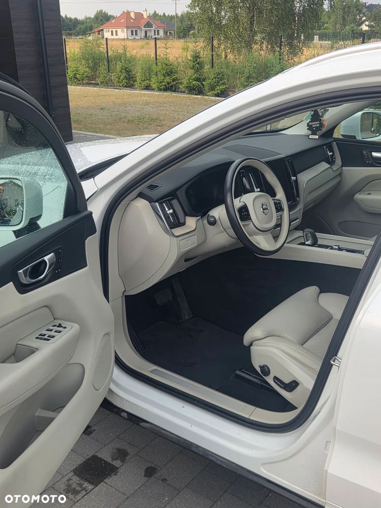 Volvo XC 60 B4 B Plus Bright - 6