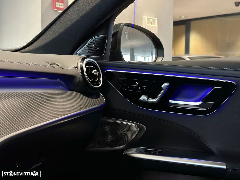 Mercedes-Benz C 300 de AMG Line - 27