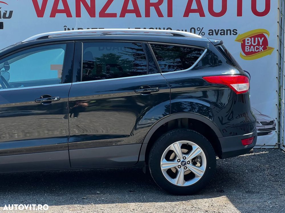 Ford Kuga - 12