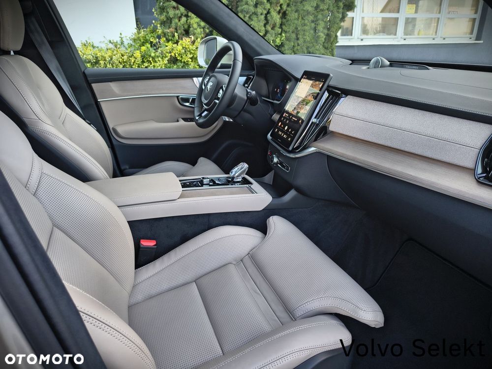 Volvo XC 90 - 25