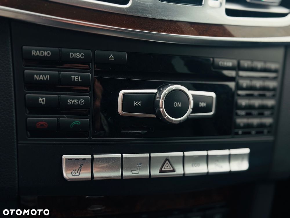 Mercedes-Benz Klasa E 200 7G-TRONIC Avantgarde - 22