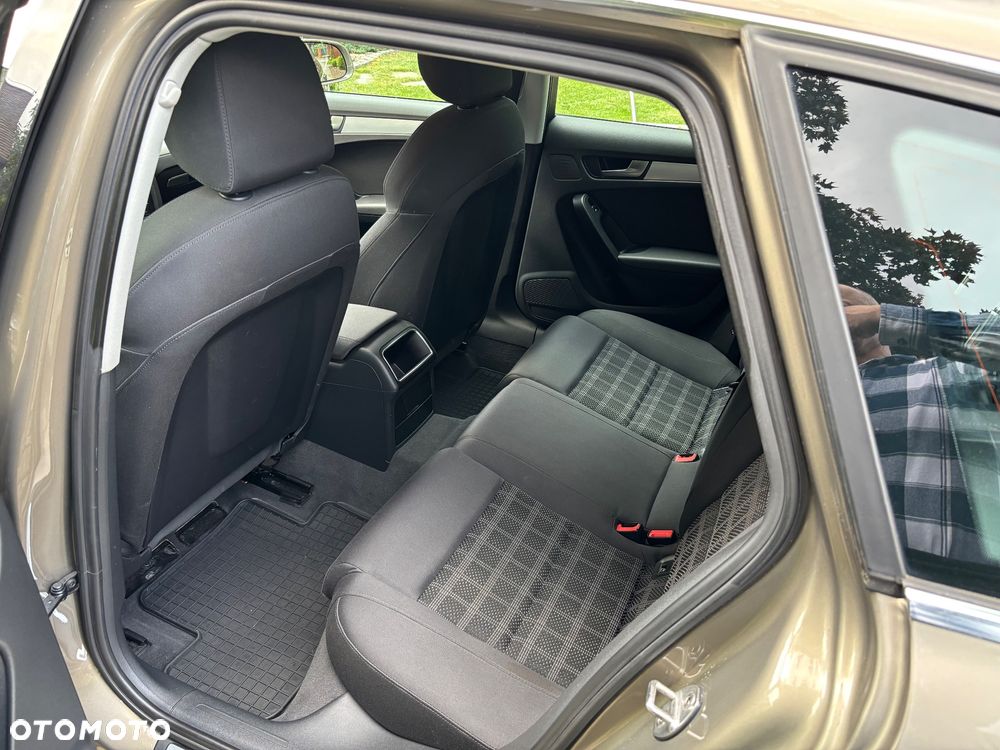 Audi A4 Avant 2.0 TDI DPF - 7