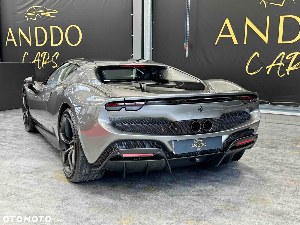 Ferrari 296 GTB - 13