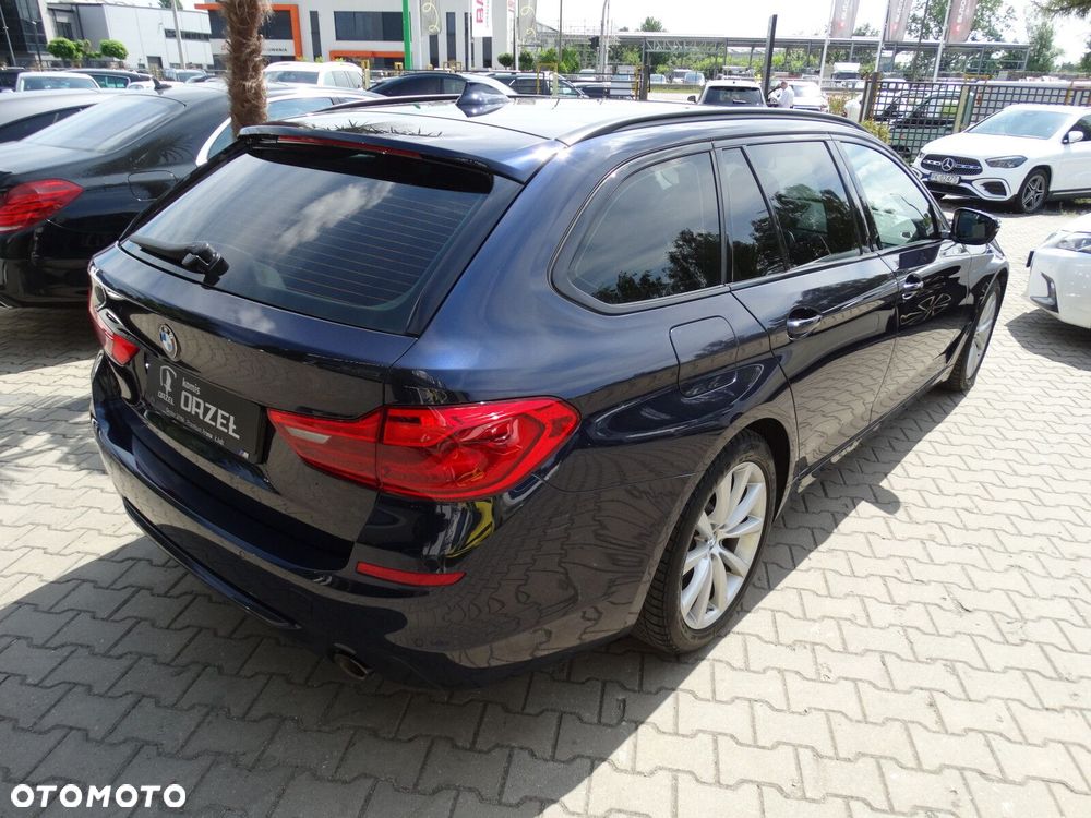 BMW Seria 5 525d Luxury Line sport - 35