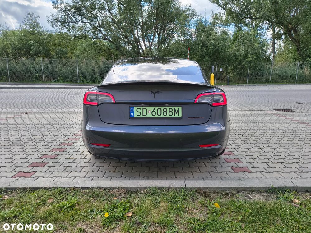 Tesla Model 3 - 6