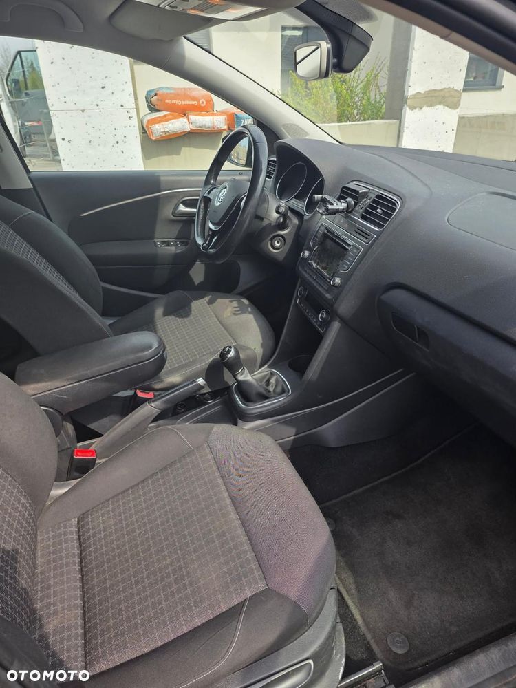 Volkswagen Polo 1.2 TSI Blue Motion Technology Comfortline - 8