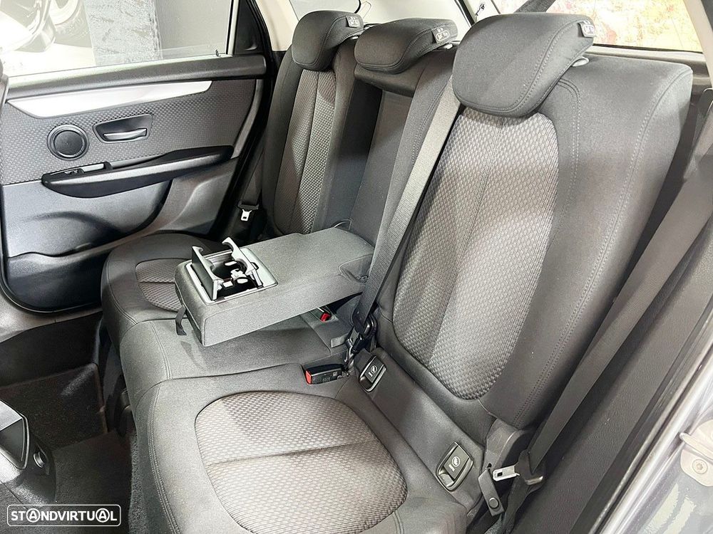 BMW 214 Active Tourer d Advantage - 21