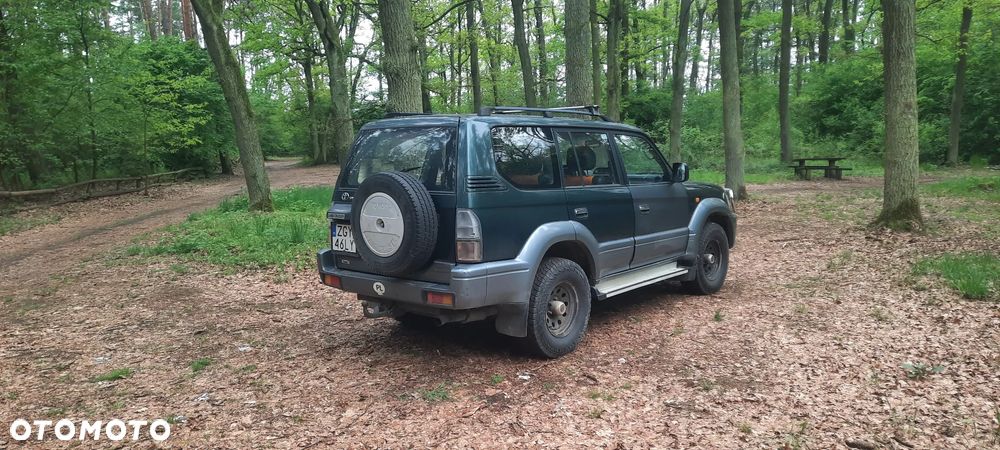 Toyota Land Cruiser - 3