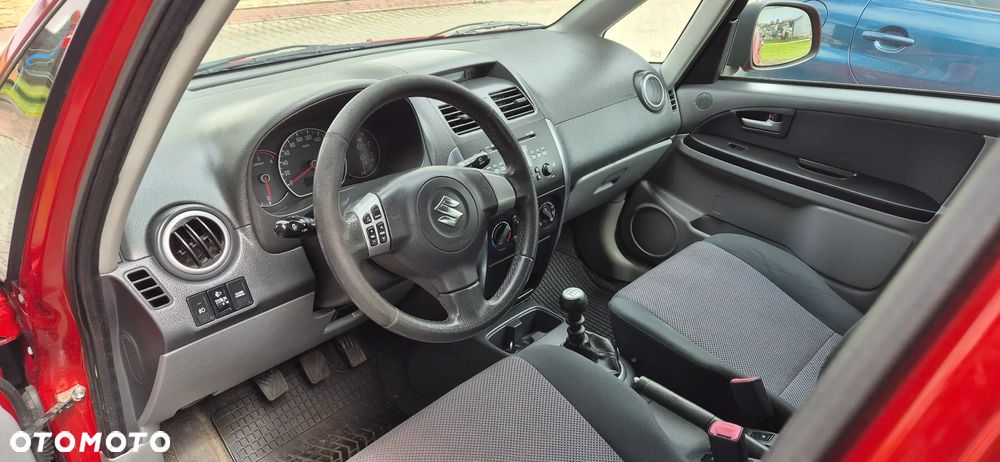 Suzuki SX4 1.9 DDiS DPF 4x4 Club - 8
