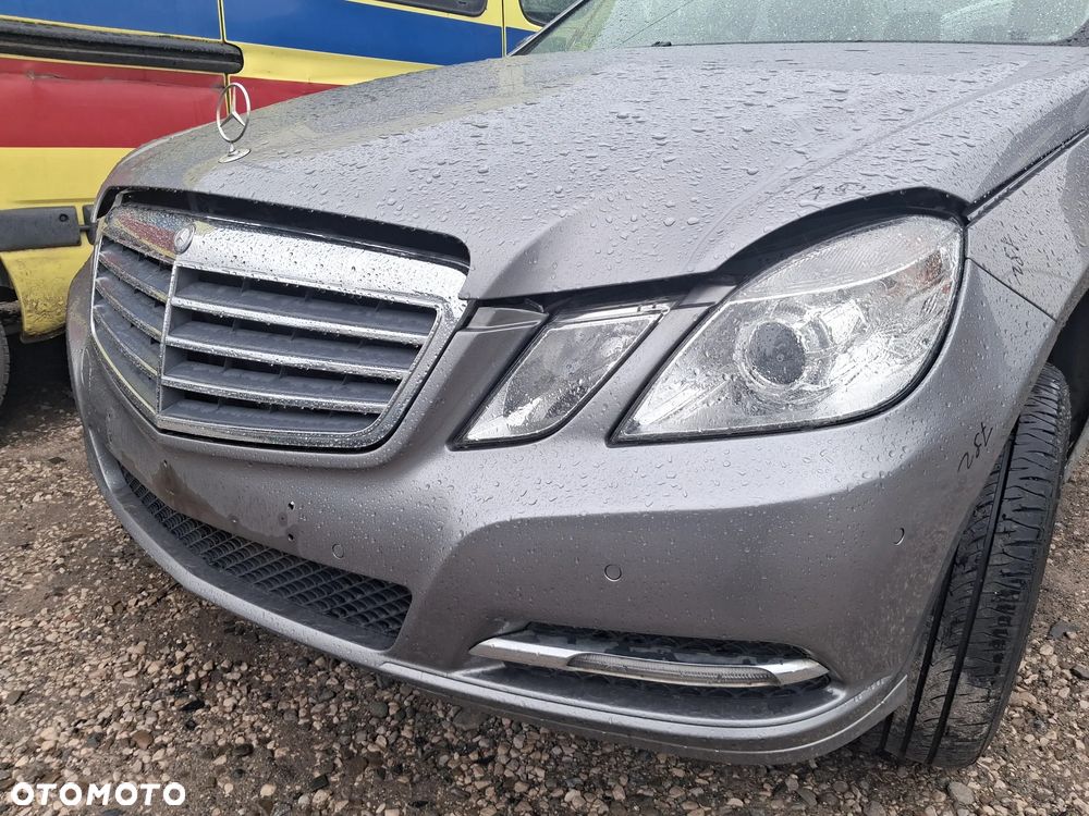 MERCEDES W212 SEDAN ZDERZAK PRZEDNI PRZOD 792 - 5