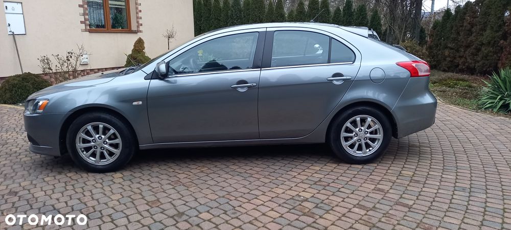 Mitsubishi Lancer - 6