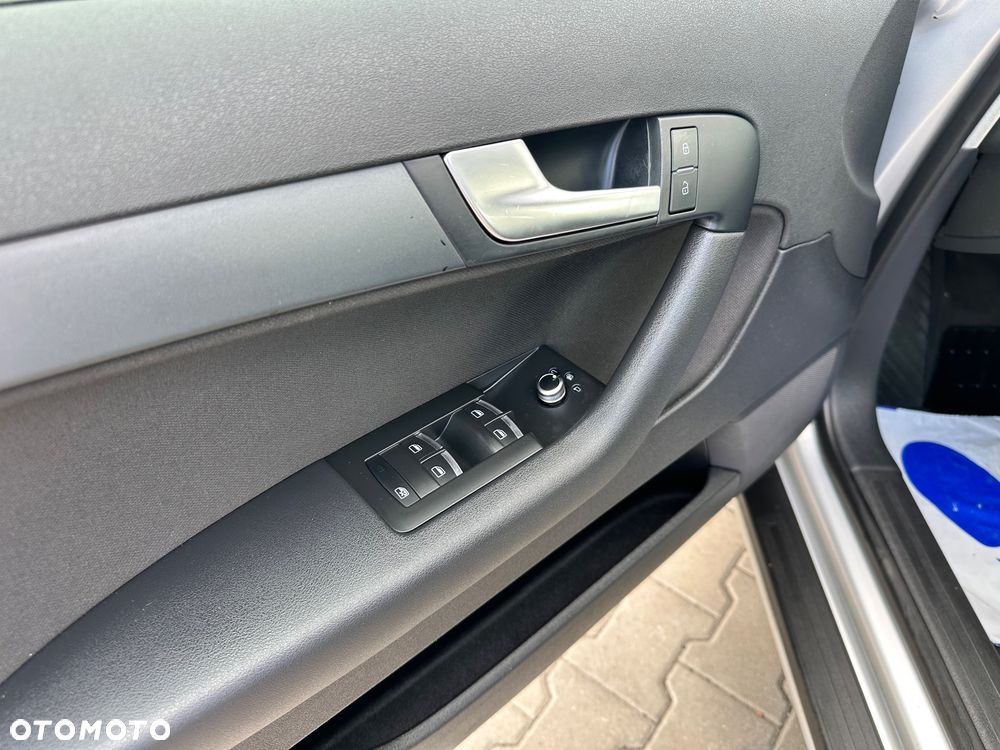 Audi A3 Sportback 2.0 TDI DPF Quattro Ambition - 13