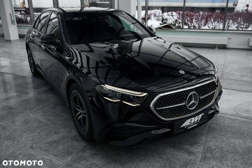 Mercedes-Benz Klasa E 200 mHEV 4-Matic AMG 9G-Tronic - 3