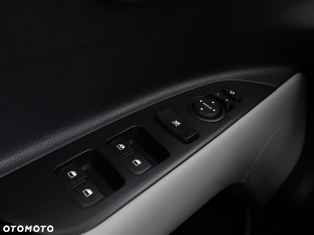 Kia Stonic 1.6 CRDi L - 36