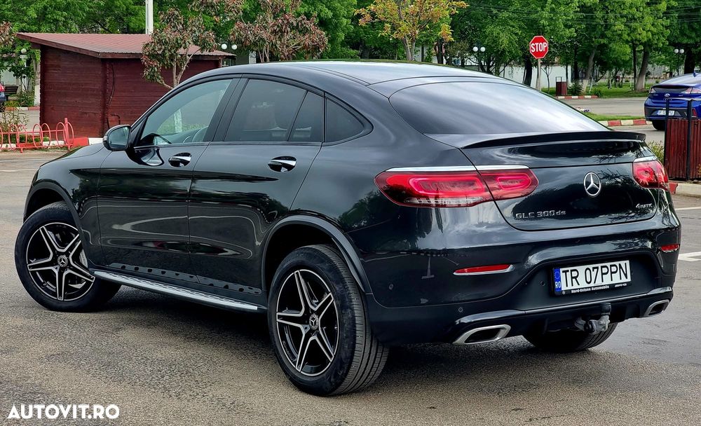 Mercedes-Benz GLC Coupe 300 4MATIC - 6