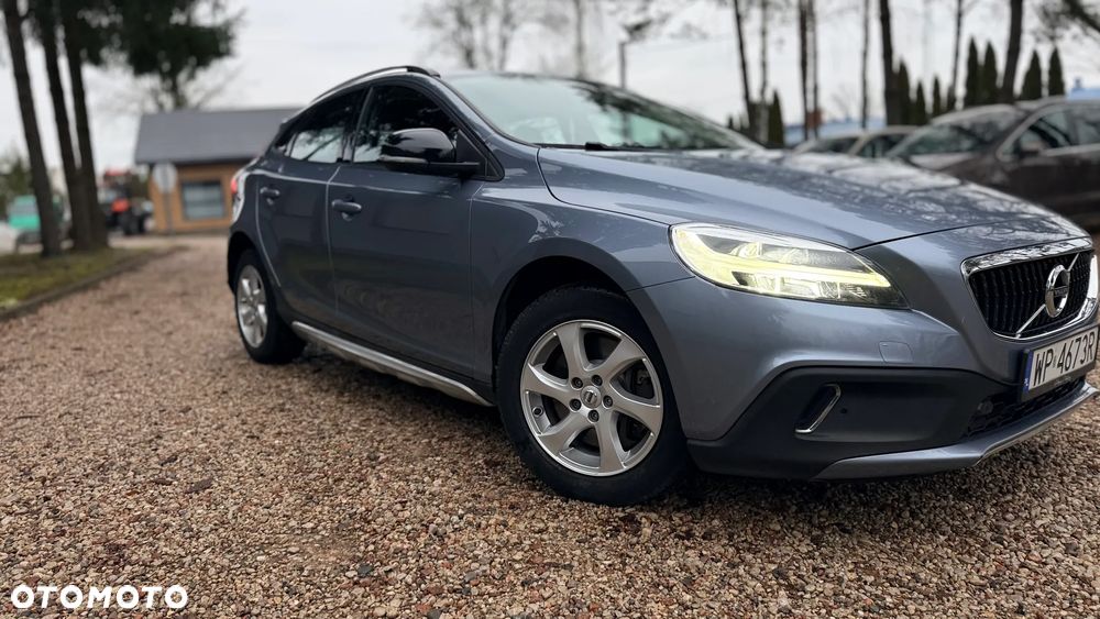 Volvo V40 T3 Drive-E Momentum - 9