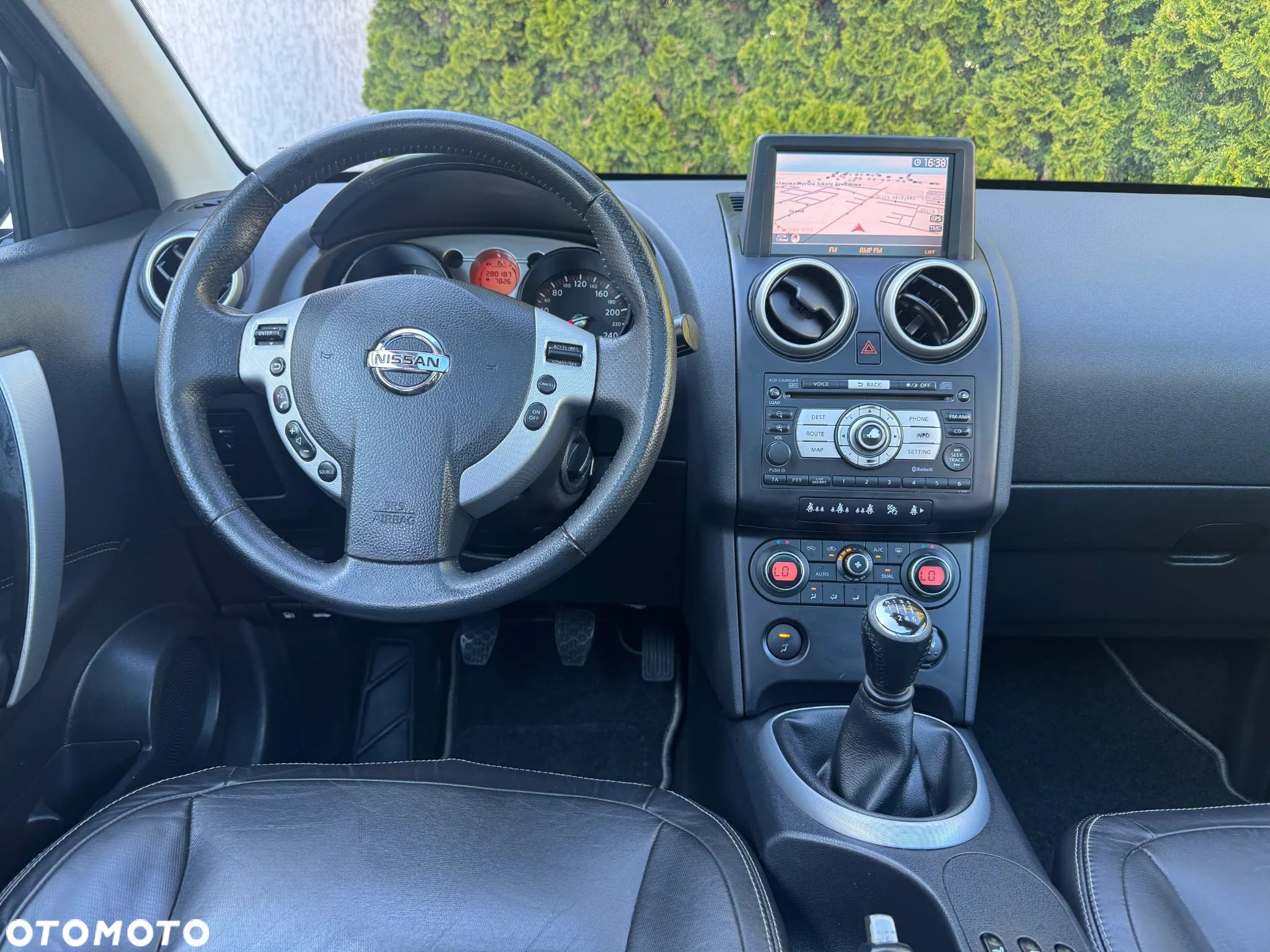 Nissan Qashqai 2.0 dCi Tekna Premium - 28