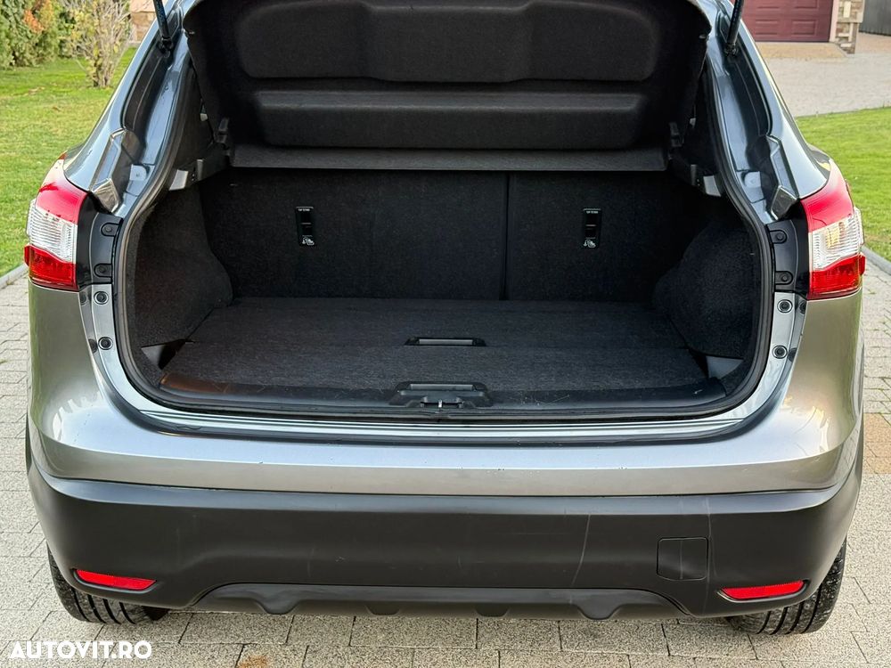 Nissan Qashqai 1.5 DCI N-Connecta - 22