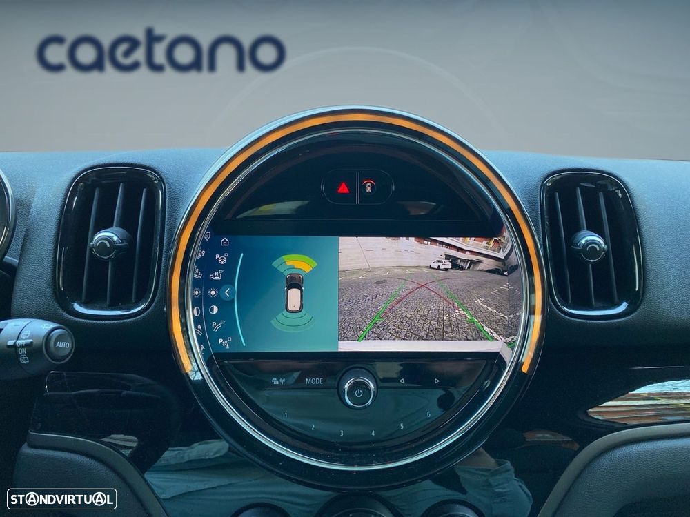 MINI Countryman Cooper SE Premium P. Classic Auto - 10