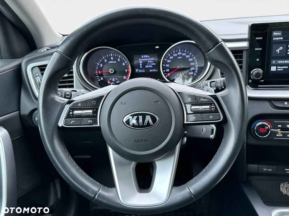 Kia Ceed 1.4 T-GDI M DCT - 13
