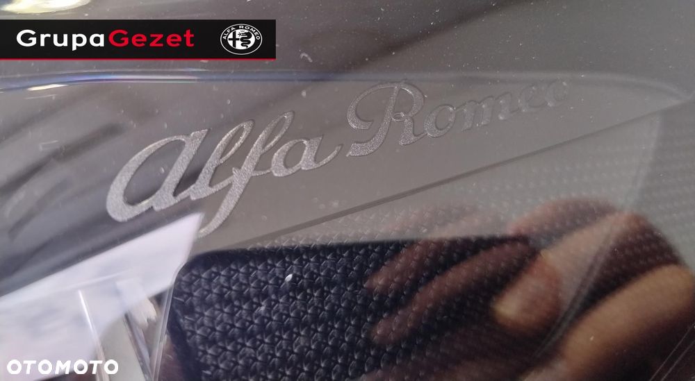Alfa Romeo Stelvio - 10