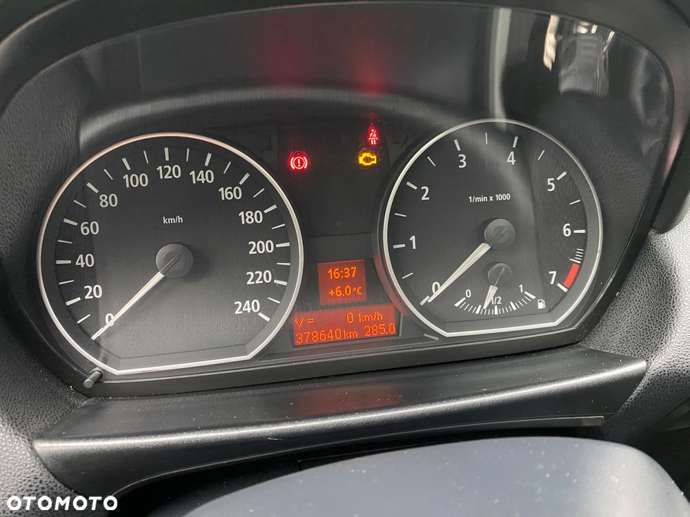 BMW Seria 1 116i - 14