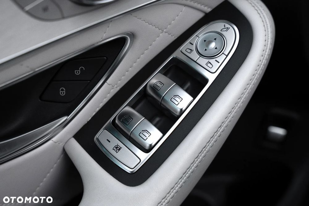 Mercedes-Benz GLC - 27