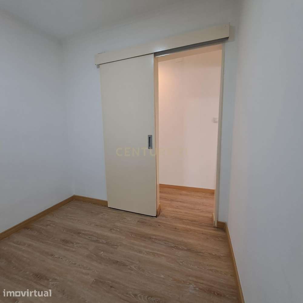 Apartamento Renovado na Ajuda, Lisboa com Ar Condicionado - Grande imagem: 5/19