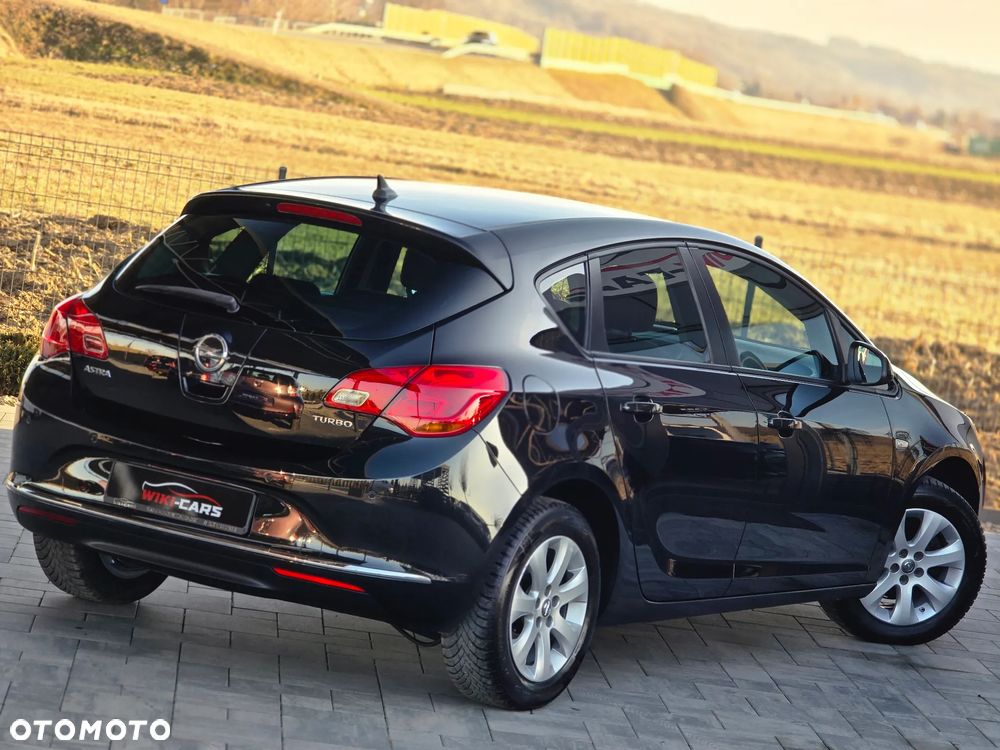 Opel Astra 1.4 Turbo Design Edition - 15