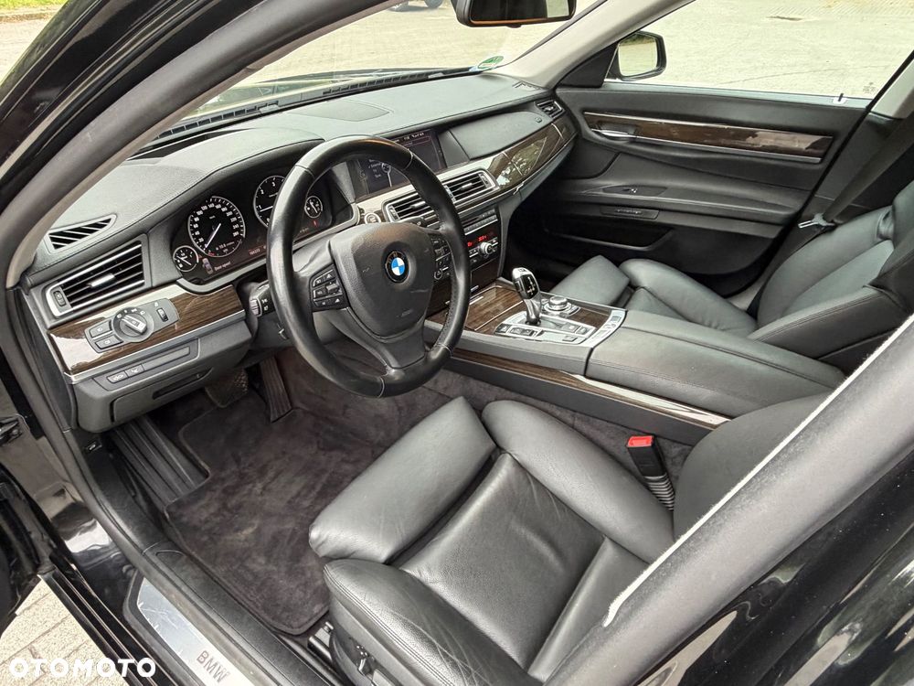 BMW Seria 7 730d - 19