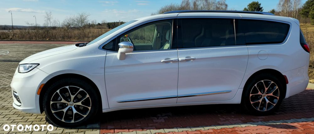 Chrysler Pacifica - 5