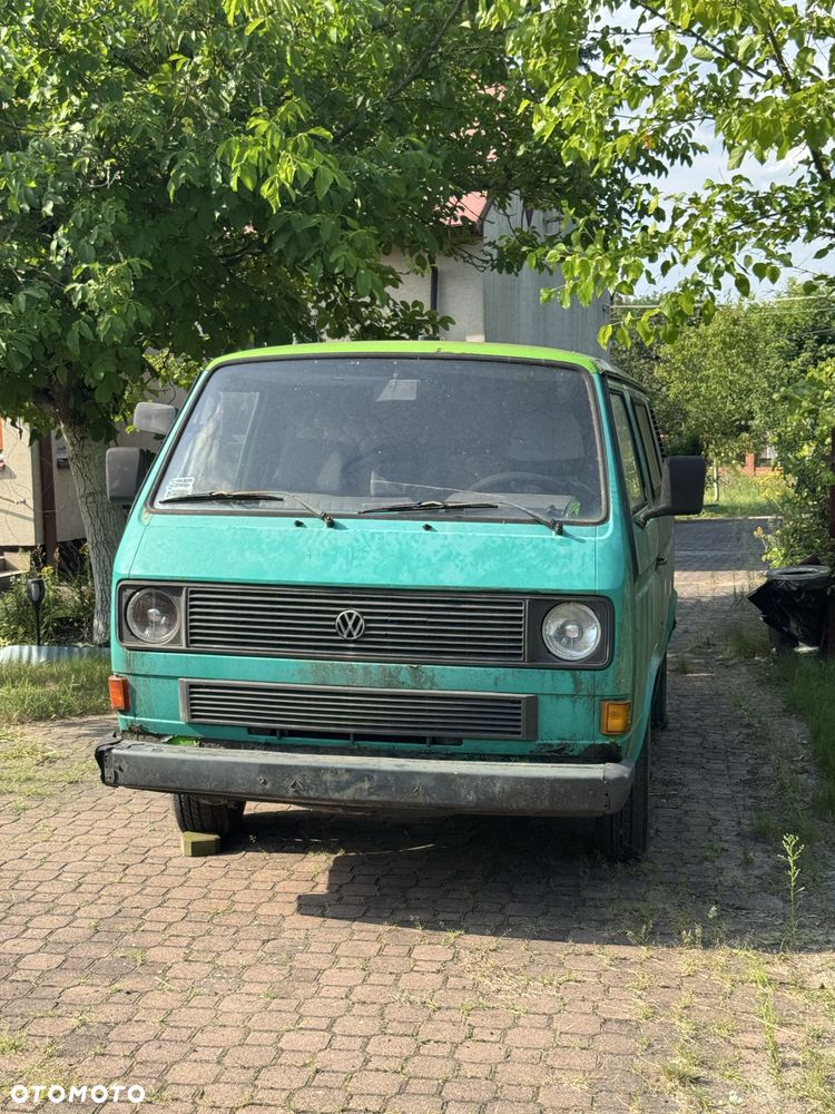 Volkswagen Transporter - 2