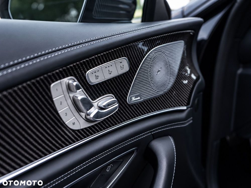 Mercedes-Benz AMG GT 63 S 4Matic+ Speedshift MCT 9G - 12