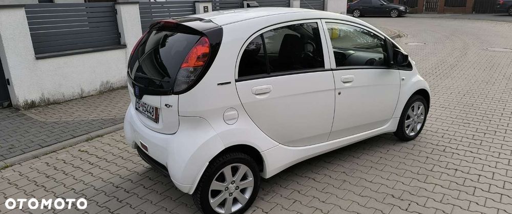 Peugeot iOn - 14