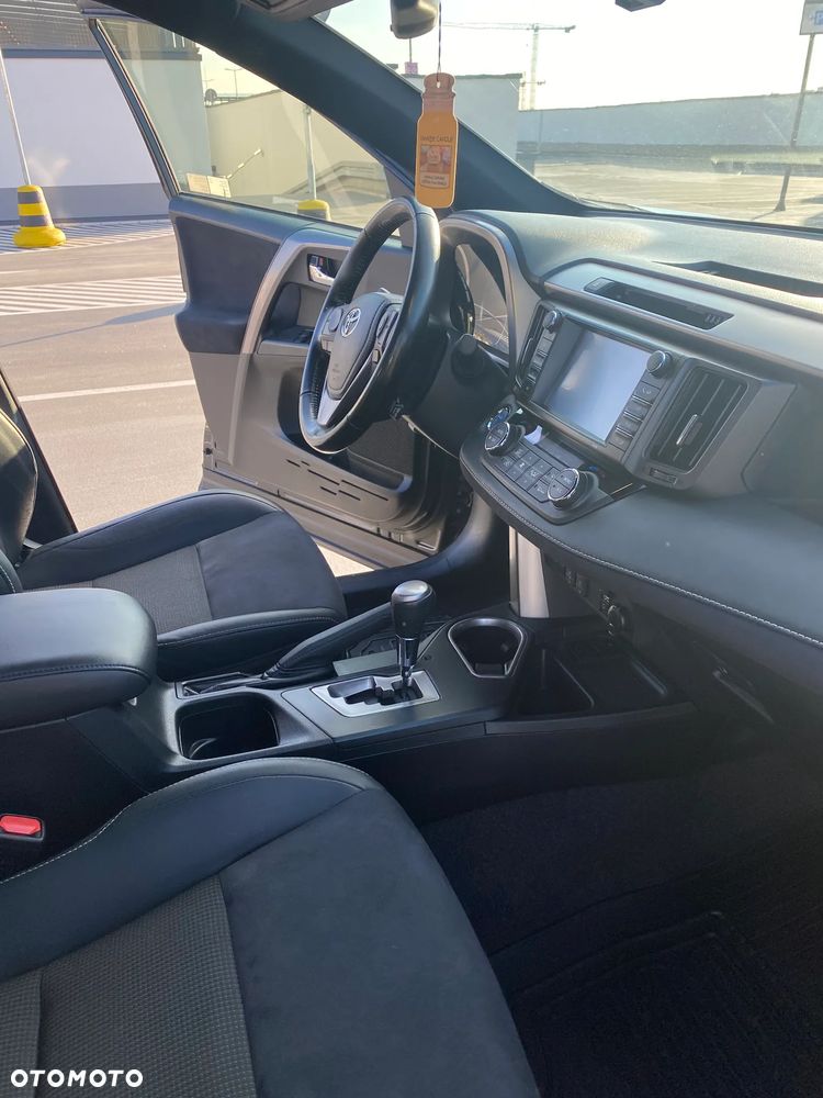 Toyota RAV4 Hybrid Prestige 4x4 - 16