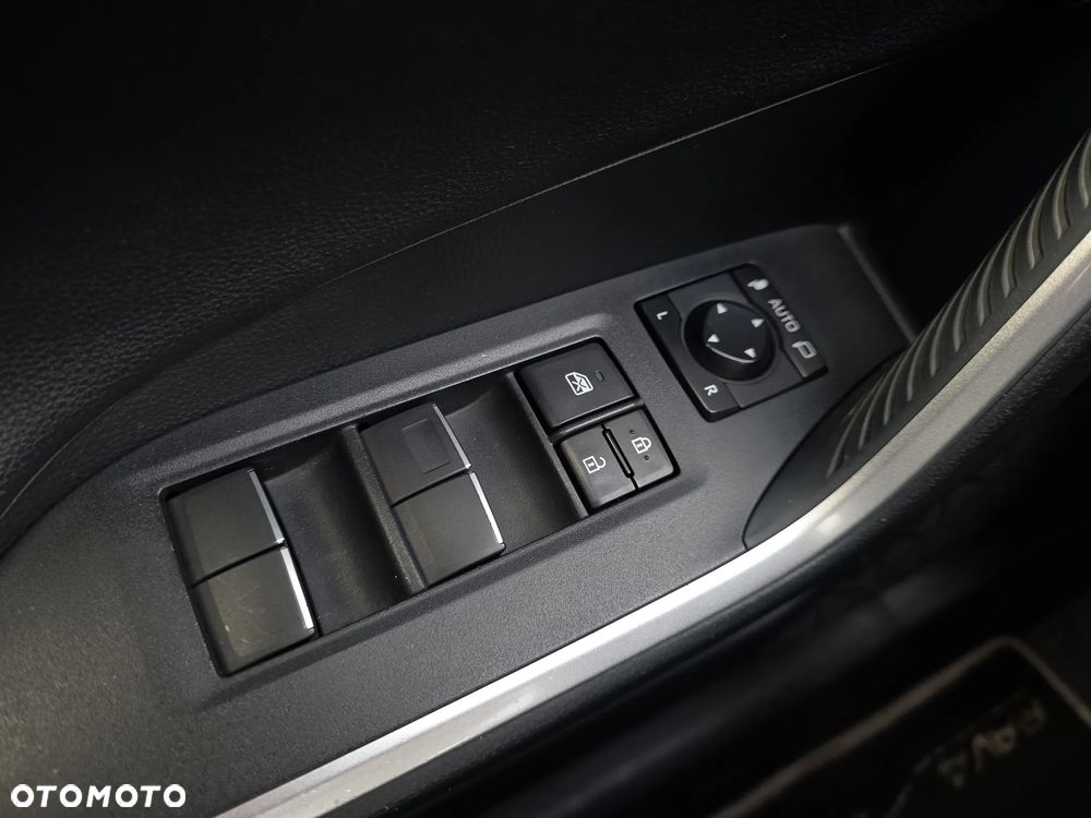 Toyota RAV4 2.5 Hybrid Selection 4x2 - 18