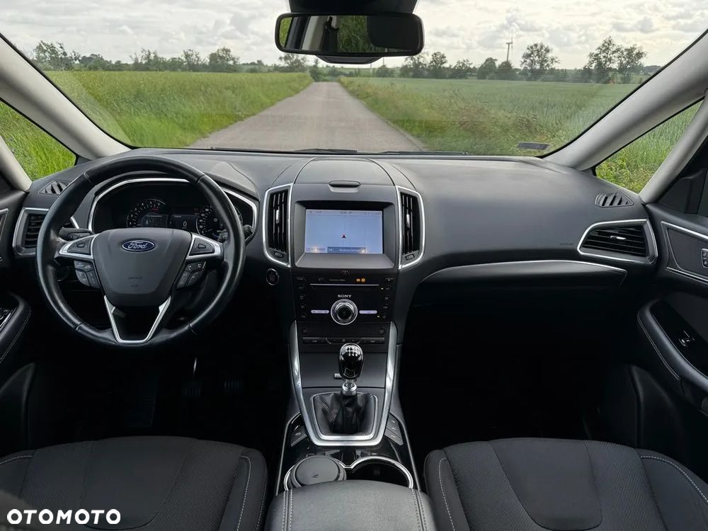 Ford S-Max 2.0 EcoBlue Titanium - 10