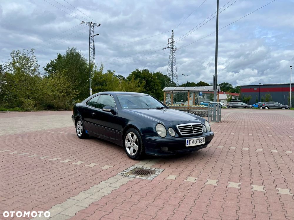 Mercedes-Benz CLK - 6