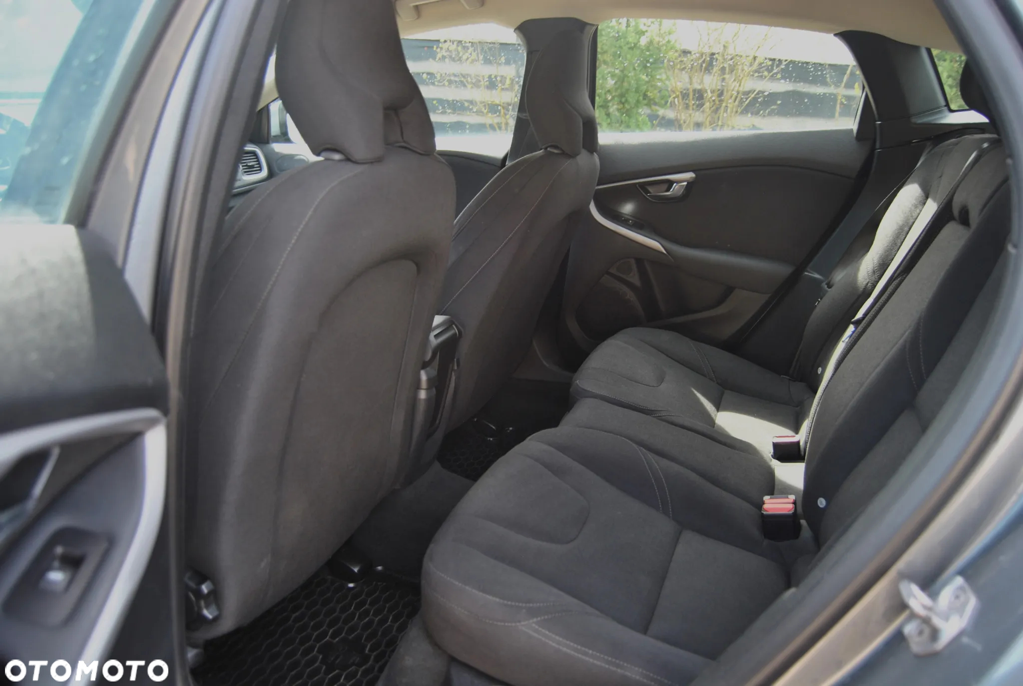 Volvo V40 D2 Summum - 6