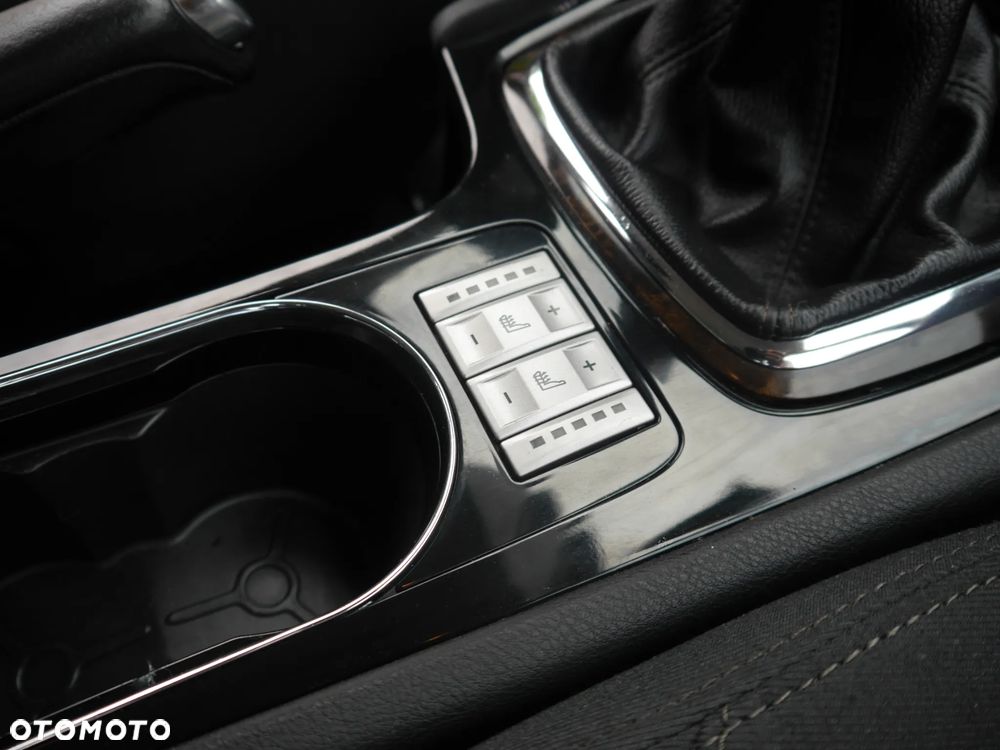 Ford Mondeo 2.0 Ghia Executive - 12