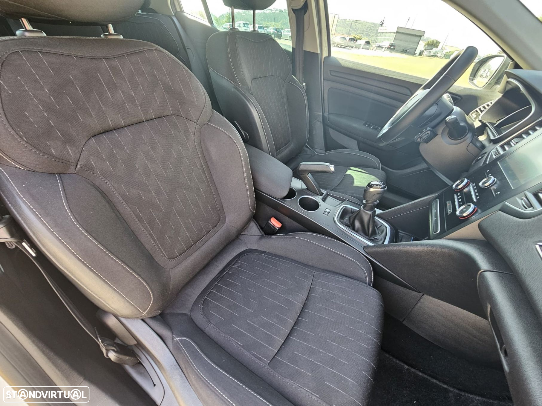 Renault Mégane 1.5 dCi Zen ECO - 25