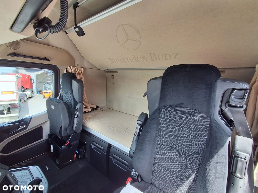 Mercedes-Benz Actros 1842 serwisowany ASO, winda - 13