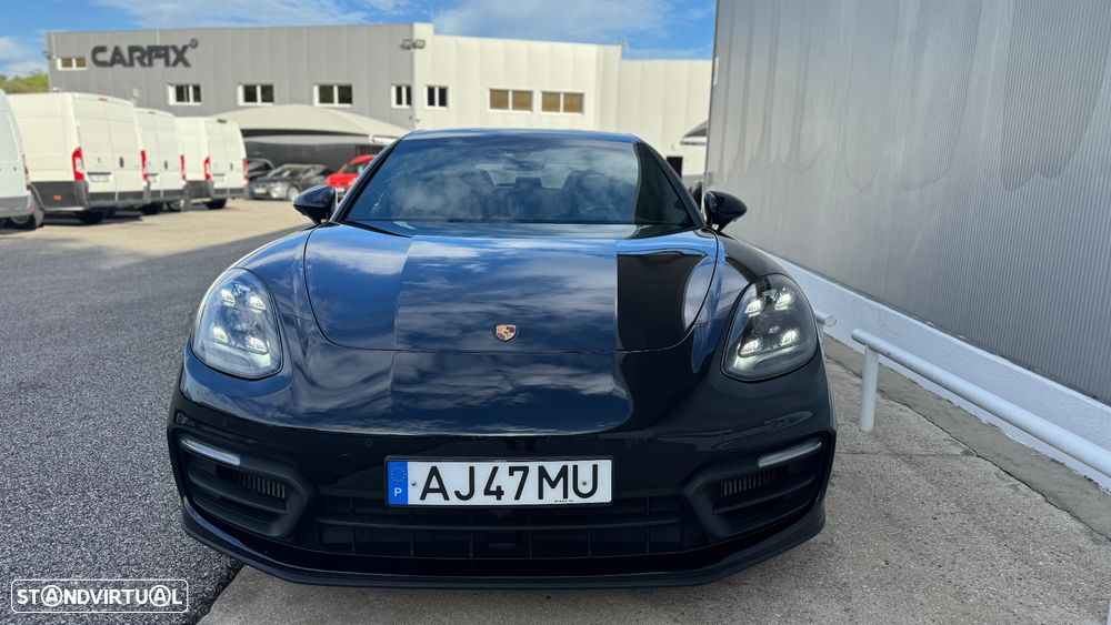 Porsche Panamera Sport Turismo 4 E-Hybrid - 21