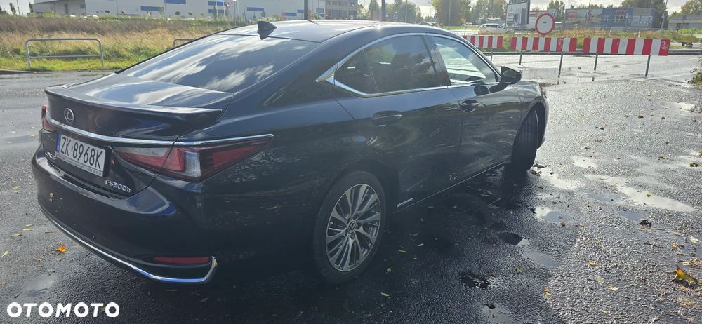 Lexus ES 300h Prestige - 8